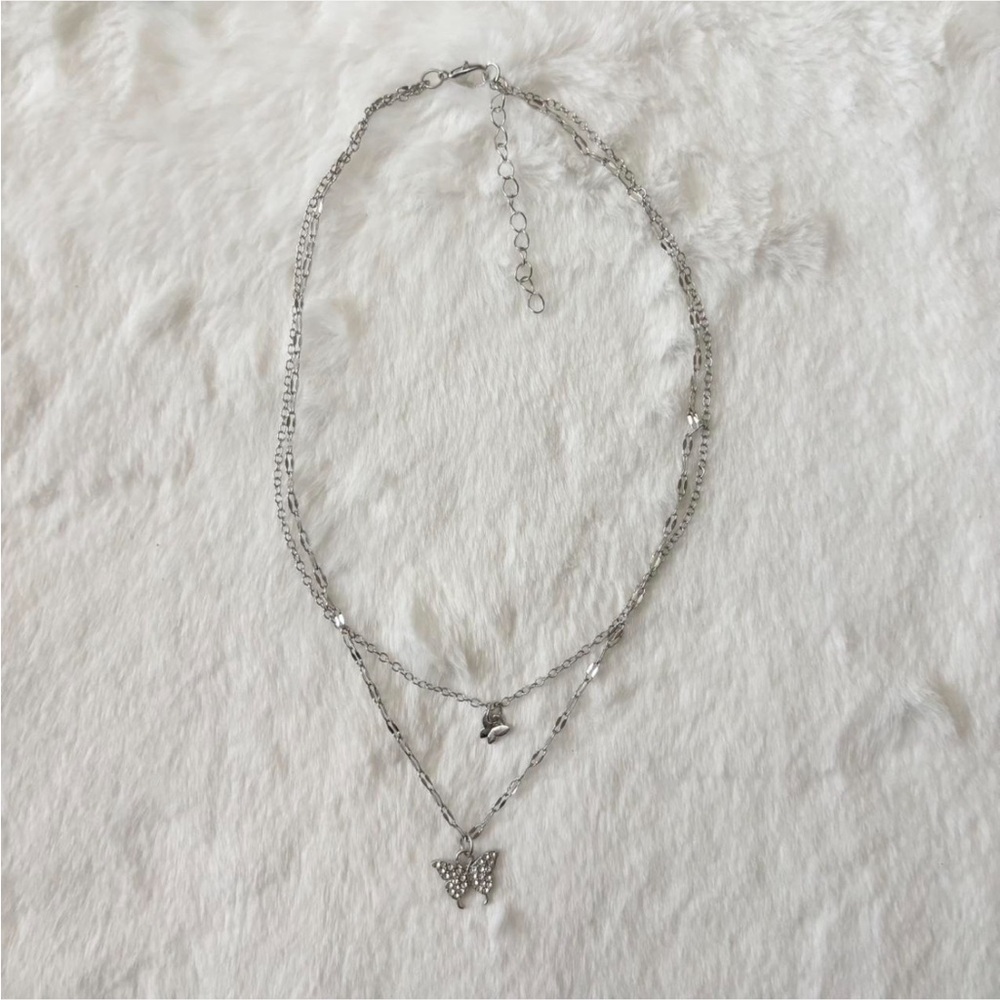 5/$15 🩷 MUST BUNDLE Silver-Tone Rhinestone Butterfly Layered Necklace - Picture 2 of 5